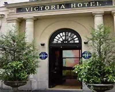 Victoria 2* Parijs